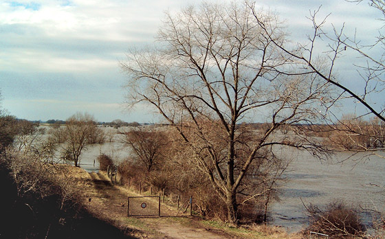 Hochwasser 2006 - Blick vom Derbenschen Berg auf das ehemalige Gelände der Ziegelei Stutzer