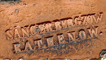 Handstrichziegel: SÄNGER. BERGZOW RATHENOW. Foto: Hartwig