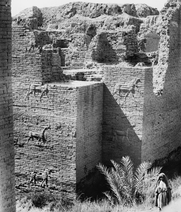 �berreste des Ischtar-Tors in Babylon nach seiner Ausgrabung
