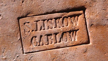 Ziegel Cablow. S. Liskow, Nachfolge: Wittwe Liskow, vor 1860. Berlin, Spreeufer Schillingbrücke, aufgelassenes Grundstück.