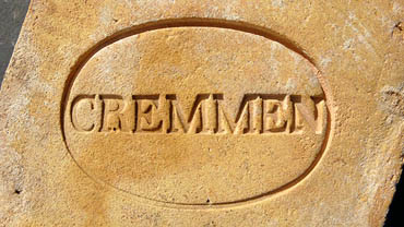 Ziegel Kremmen, Versuchsziegelei Schlickeysen, ca. 1850-1860, Stempel um 1860. Berlin-Mitte, Hildebrandstraße Tiergartenviertel.