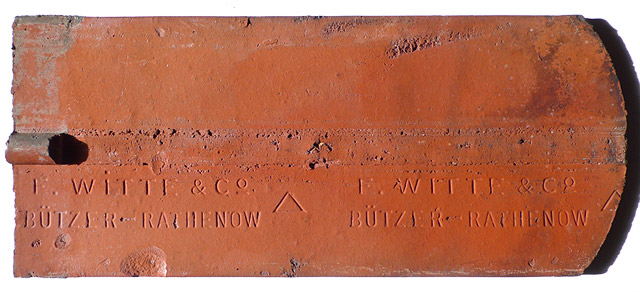 Dachziegel mit fortlaufendem Stempel F. WITTE & Co. BTZER