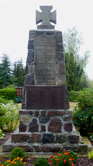 Kriegerdenkmal in Btzer