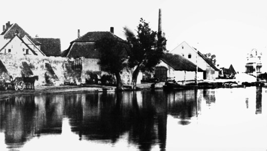 Die Stadtziegelei Rathenow am Schleusen-Kanal um 1900